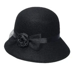 CAPPELLO CHARLESTON NERO CON FIORE